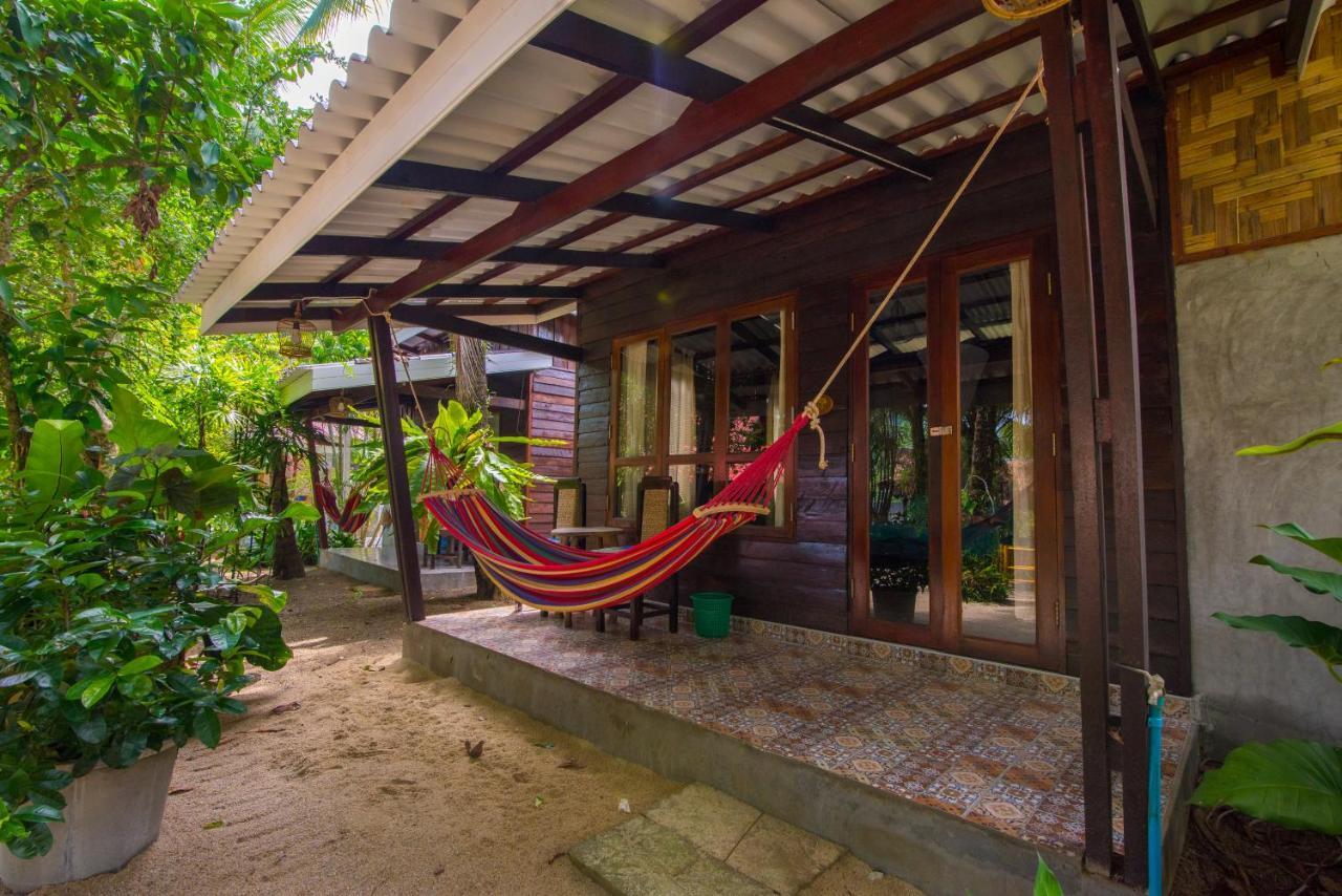 Bananas Resort & Restaurant Tha Lane Bay 외부 사진